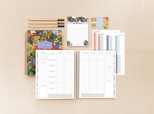 Plum Paper's Customer Appreciation Collection brings more ways to build a completely customized planner than ever before, including three new neutral layout color options, beige, grey and sage, and three new cover patterns.