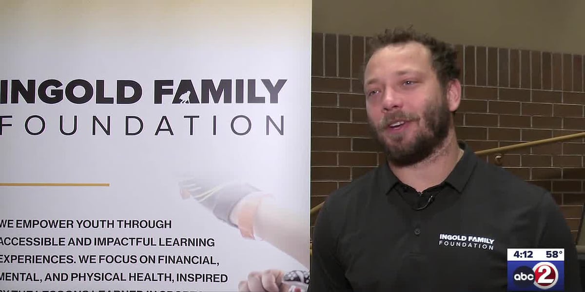 financial literacy for students - Alec Ingold Leads Financial Literacy Camp for Students