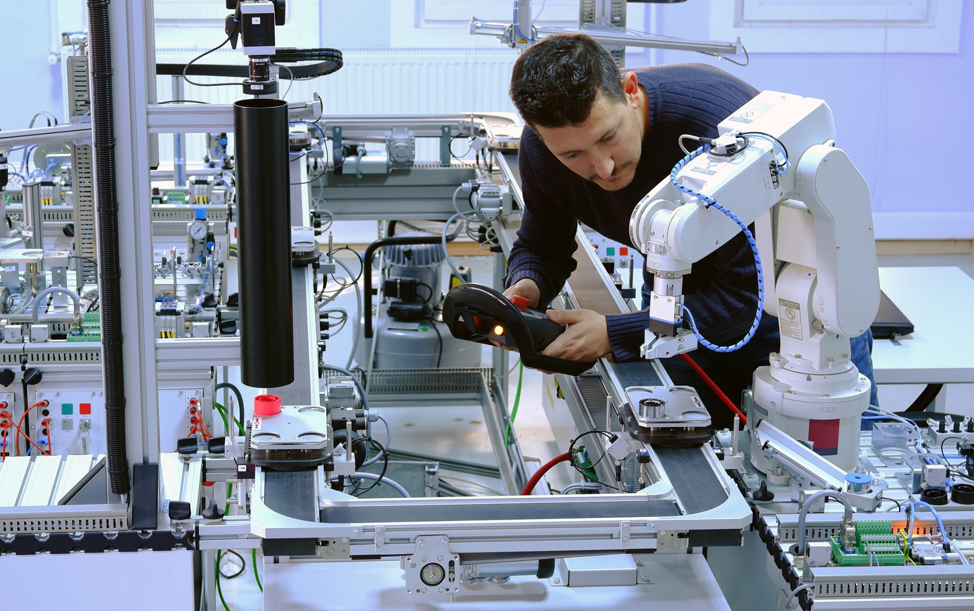 digital payments solution - Applied Materials Transforms Finance with SAP Taulia